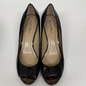 Ellen Tracy Glossy Black Peep Toe Tortoise Wedge Heels
